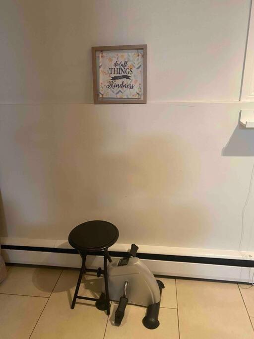 YYC Beautiful Two Bedroom Apartment. מראה חיצוני תמונה