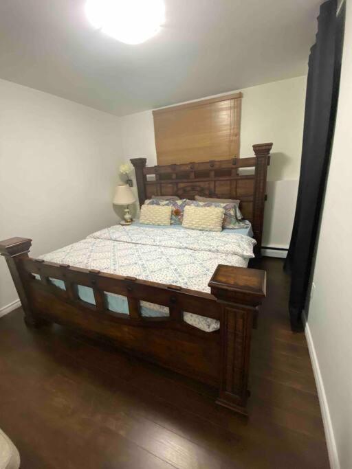 YYC Beautiful Two Bedroom Apartment. מראה חיצוני תמונה